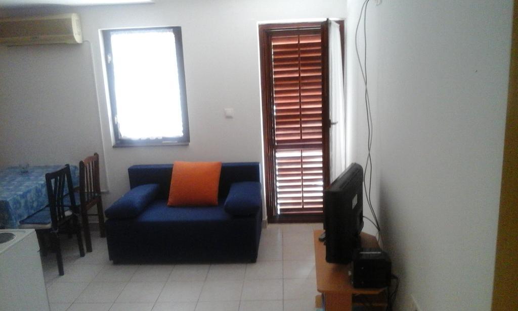 Apartment Rogic Biograd Na Moru Exteriör bild